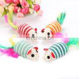 New Grinding Claw Sisal Mouse Shaped Cat Toy With Feather Tail Funny thumbnail-1