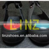 Anti-slip shoe cover with aluminum toe cap for vistor