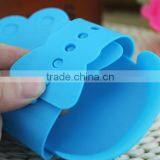 Nice Design Pet Grooming Brush , Silicone Pet Brush , Dog Grooming Comb thumbnail-3