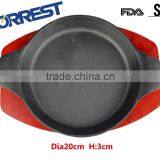 20cm Round Cast Iron Pizza Frying Pan With Red Wooden Base