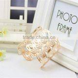 Wholesale Ellipse Superposition Jewelry Hollow Design Wide Bangle for Promotion thumbnail-3