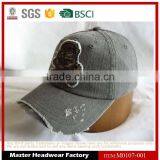 Индивидуально обработанная в камнях бейсбольная кепка