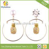 Hot Design Luxury Simulated Pearl Statement Wedding Earrings for Women Round Pendant Pineapple Stud Earrings Jewelry thumbnail-1