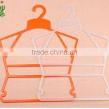 Yiwu Wholesale Body Shape Dispaly Plastic Clothes and Pants Hangers for Kids thumbnail-2