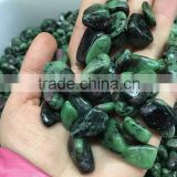 Precious natural green and red epidote crystal gravel tumbled stone for home decoration