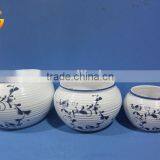 Hot Selling Ceramic White Glossy Flower Urn Decoration thumbnail-1