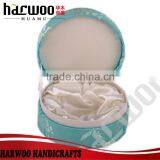 Unique Cylinder Box Perfume Box Designs thumbnail-3