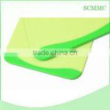 Non-slip Antimicrobial TPE Handle Plastic Cutting Board thumbnail-4