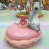 Fiberglass Bear With Cake Decoration for Mall thumbnail-2