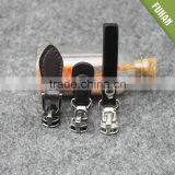 Customized Wholesale High Quality Leather Zipper Slider thumbnail-3