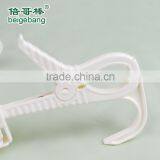 Plastic Cloth Hanger & Hook thumbnail-5