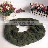 Acrylic White Color Fashion Winter Knitting Scarf Factory thumbnail-4
