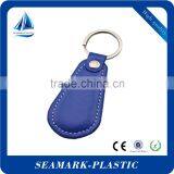 2016 Wholesale Custom Molded Leather pu Key Chain With Light