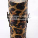 Hot Selling Vegan Travelling Wooden Handle 7PCS Leopard Makeup Brush Set With Cylinder Cup thumbnail-3