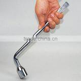 L-good Knife With Knurled Tire Wrench thumbnail-2