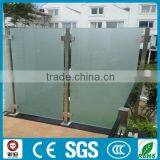 Contemporary Style Clear Finsh Termpered Glass Deck Railing thumbnail-1