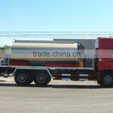 SINOTRUK HOWO 14ton Asphalt Pavement Distributor Truck for Sale thumbnail-4