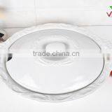 15" Oval Porcelain Bakeware With Lid thumbnail-2