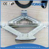 Heavy Duty 1.5T Manual Scissors Jack thumbnail-1