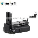 Commlite ComPak Camera Vertical Battery Grip/Battery Power/Power Pack for Nikon D3100, D3200 thumbnail-4