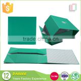 Wholesale recyclable foldable cardboard mens clothing packaging box with magnet closure