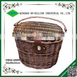 Portable antique bicycle front basket with lid