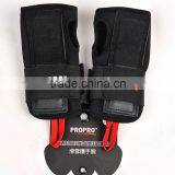 Roller Derby Skate Skateboard Inline Sports Wrist Protector thumbnail-3