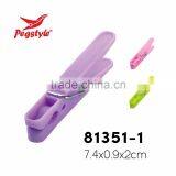 Promotional and Multifunctional Plastic Hot Selling Clothes Peg thumbnail-1
