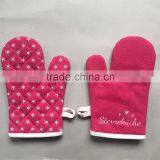 Custom Design High Quality Printed Oven Mitt thumbnail-1