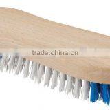 Hot Sale Wooden Handle Scrub Brush With Hard Fiber thumbnail-2