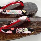 Hot Selling Japanese Traditional Women Wooden Cosplay Geta Sandals Made in China thumbnail-1