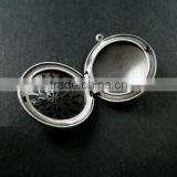 33MM Vintage Style Antiqued Silver Flower Engraved Filigree Round Photo Locket Pendants DIY Supplies 1113015 thumbnail-3
