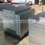 Hot Dipped Galvanized Serrated Steel Grating thumbnail-3