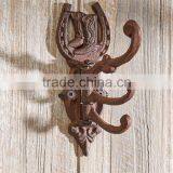 CAST IRON HORSESHOE DESIGN SWING WALL HOOKS thumbnail-1