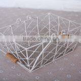 Chrome Double Handle Christmas Wire Egg Basket thumbnail-5
