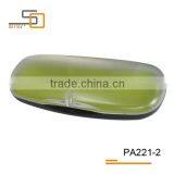 Transparent Magnetism Plastic Magnetic Glasses Case thumbnail-1
