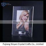 Best Selling Attractive Style Wedding Souvenir Crystal Photo Frame 2016 thumbnail-1