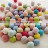 New 2019 Trending Colorful Organic Wool Dryer Balls Used for Scent ,laundry and Decorative thumbnail-3