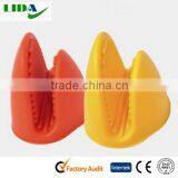 Lovely Heat Resistant Insulated Silicone Baking Kitchen Glove Bowl Clip Oven Pot Holder KIT601 thumbnail-6