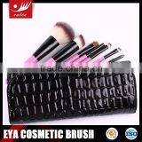 Makeup Brush Sets in Makeup Brush Pouch thumbnail-1