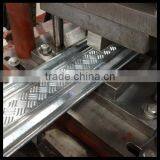 2017 Guangzhou Factory Roller Shutter Door Rolling Slat Roll Forming Machine