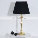 New Design Home Metal Table Light and Chic Desk Lamp for Indoor Room