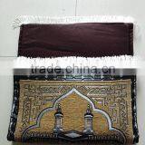 Hot Selling Chenille Jacquard Muslim Prayer Mat With Foam Backing and Zipper thumbnail-3