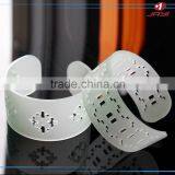Chinese Factory Wholesale Luxury Fancy Handmade Acrylic Lucite Plastic Ladies Bracelet thumbnail-5