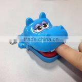 EN71/6P/ASTM Funny Toy Plastic Keyring Toy Animal Dinosaur Bite thumbnail-3