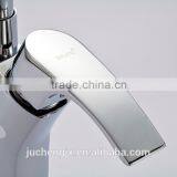 Single Lever Pull Out Spray Kitchen Sink Faucet thumbnail-5