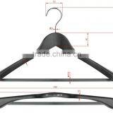 Those HEAD Basic Wooden Suit Hangers Come With a Non-slip PVC Insert to Prevent Pants From Creasing and Falling. thumbnail-3