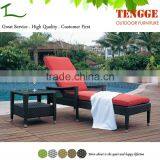 TG15-0261 Pool Side Plastic Rattan Wicker Lounge Chair With Footrest