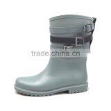 Good Shape Mid-tube Fashion Rain Boots for Women From QINGHONG Factory thumbnail-4