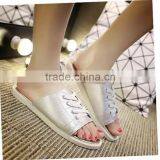 Foldable Slippers With a Pouch Cool Kids Flipper Indoor Slippers thumbnail-4